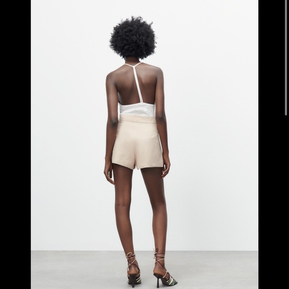 Zara gold button shorts - Picture 2 of 8